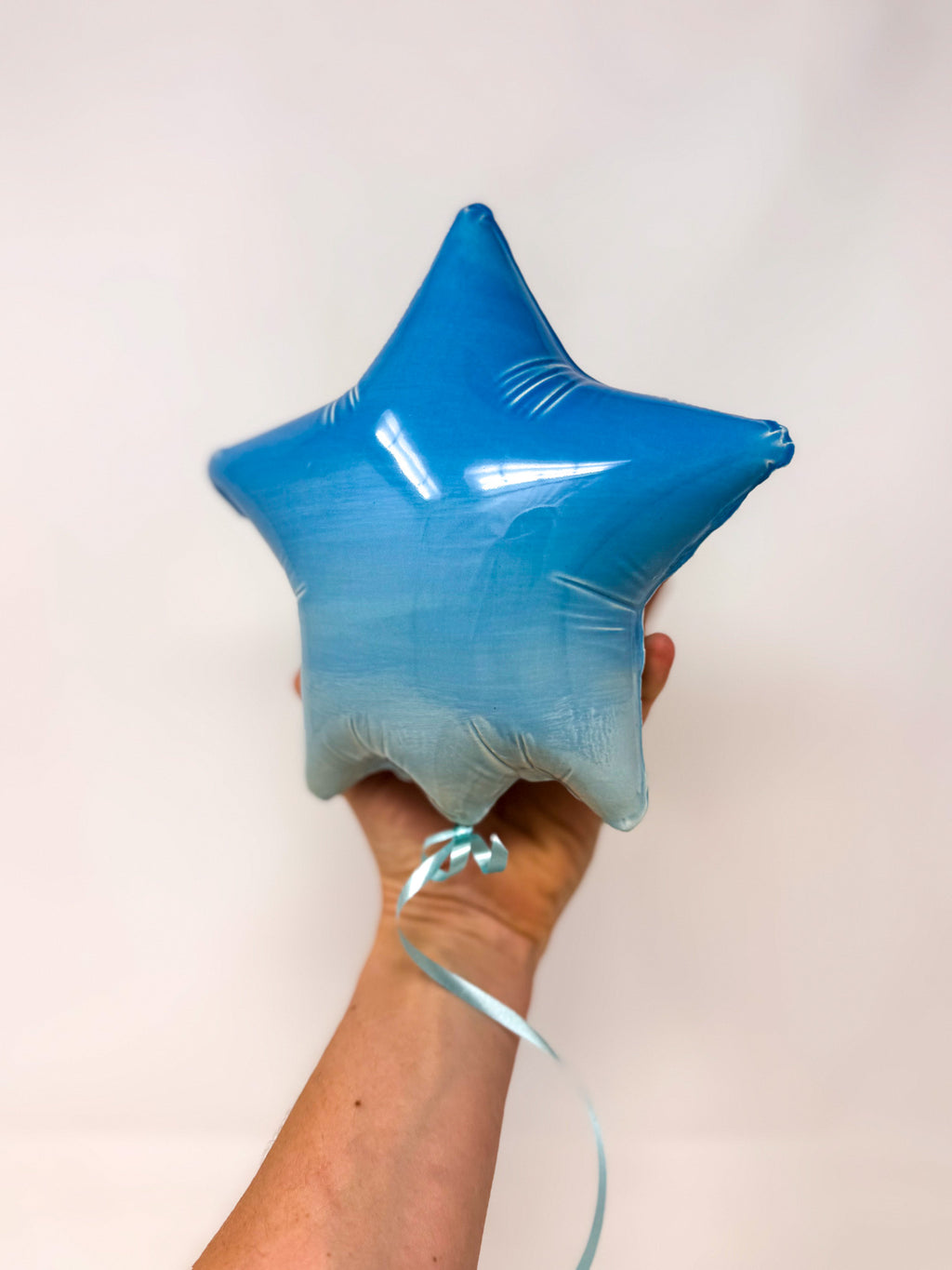 Large Star Balloon: Blue Ombre