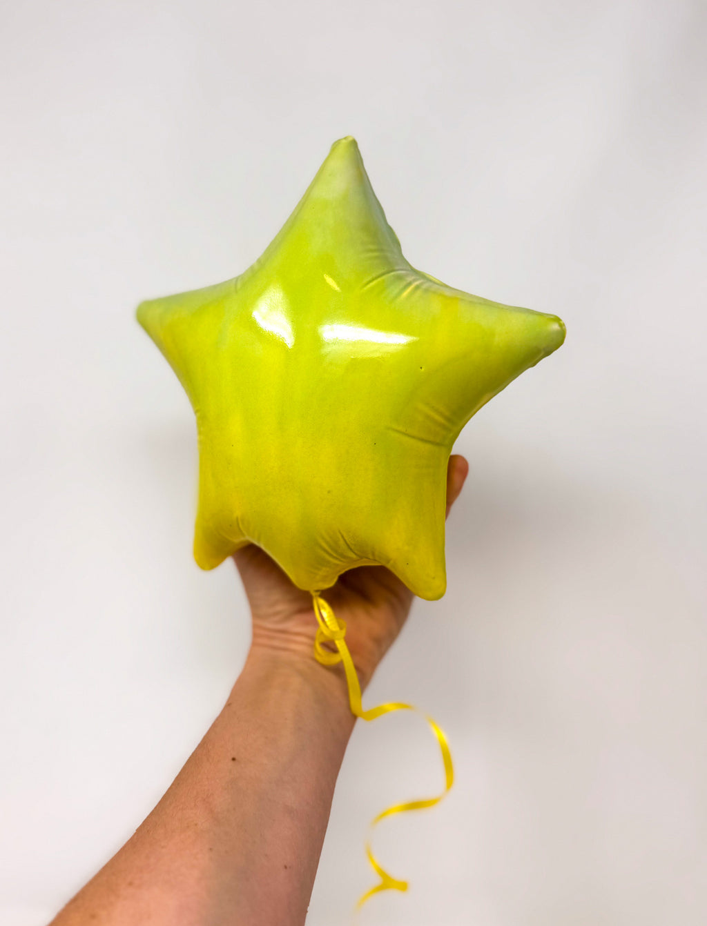 Large Star Balloon: Green / Chartreuse / Yellow Ombre