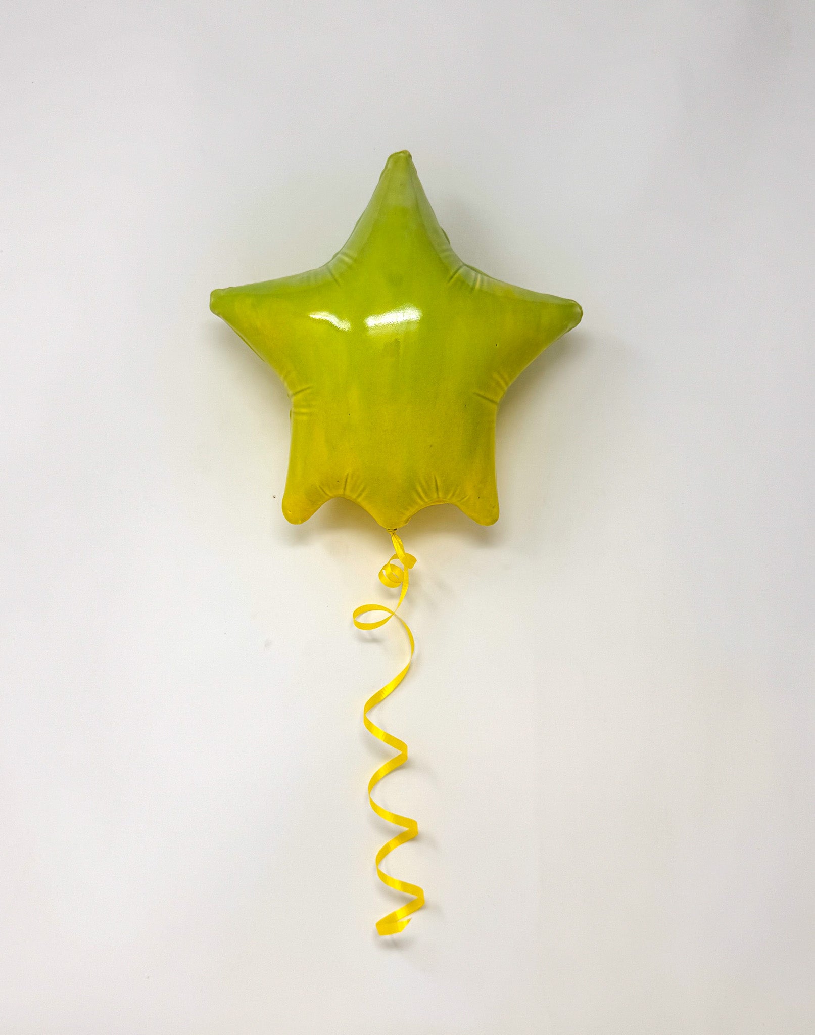 Large Star Balloon: Green / Chartreuse / Yellow Ombre