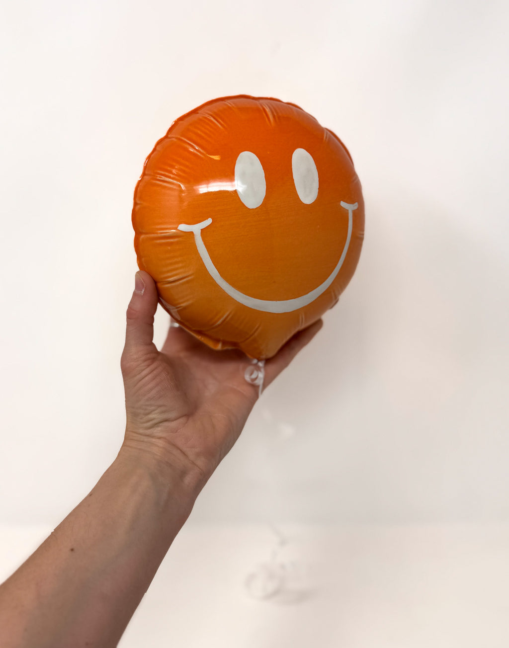 Large Smiley Balloon: Orange Ombre