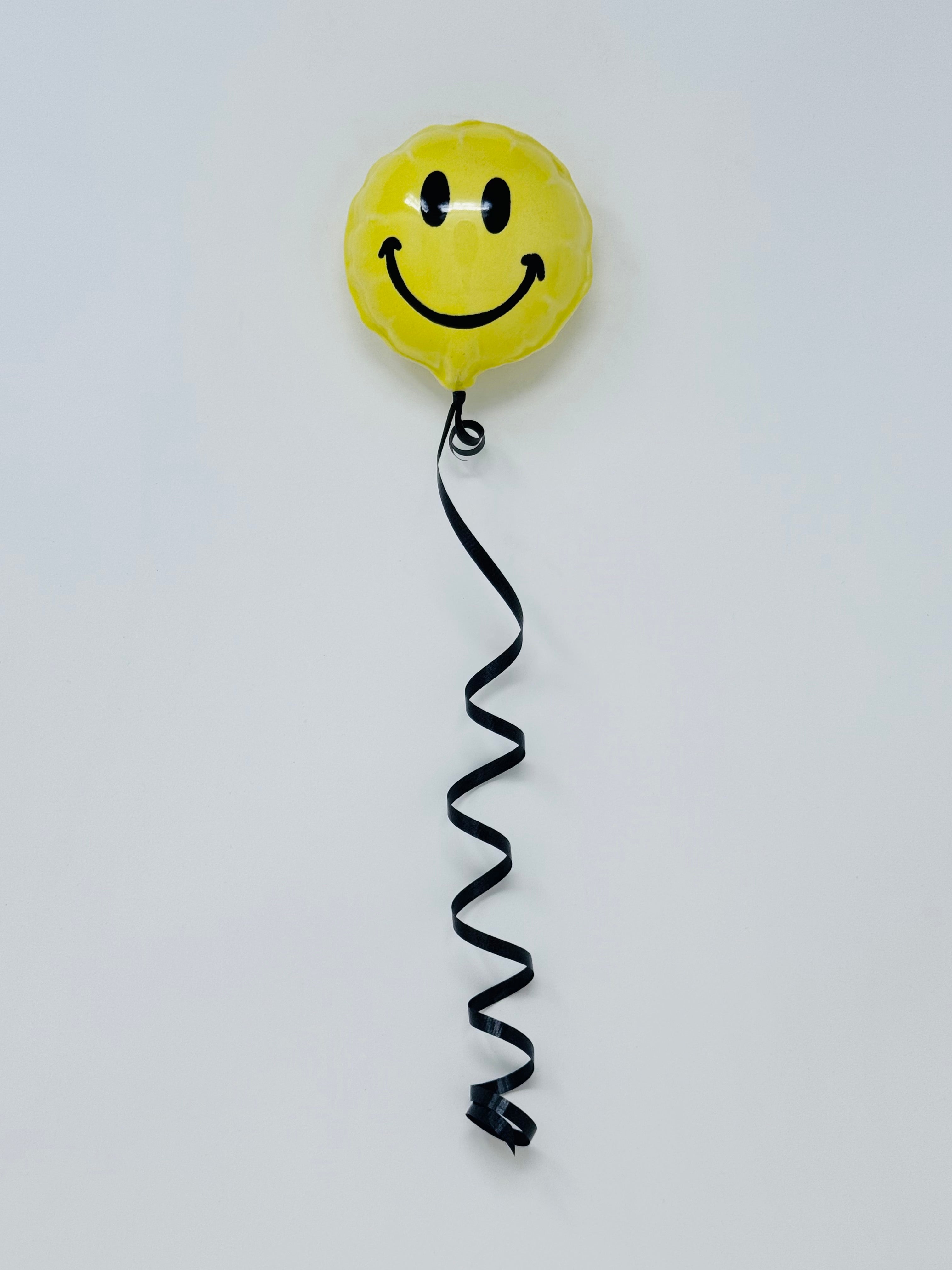 Mini Smiley Balloon: Yellow Classic