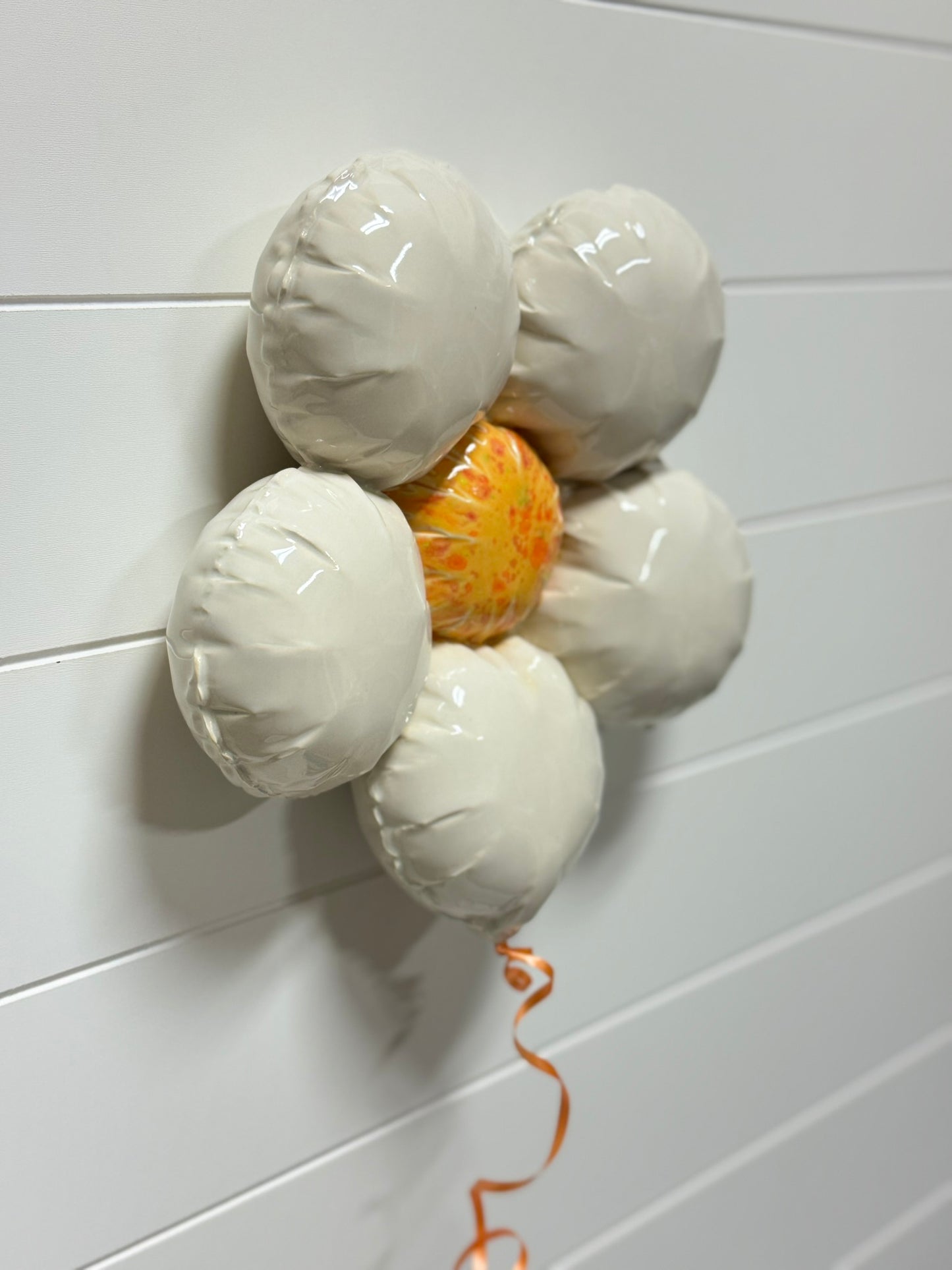 Ceramic Flower Balloon : Sassy Orange Daisy